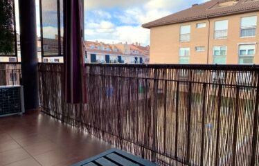 Piso con Terraza y urbanización con piscina en Humanes de Madrid