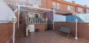 Chalé Adosado en Calle Oslo Móstoles