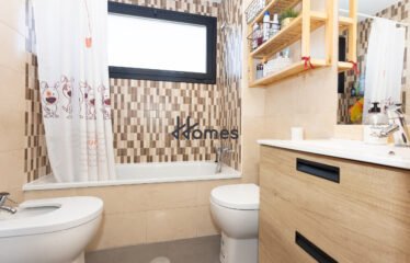 PISO DE 3 HABITACIONES 2 BAÑOS, 2 PLAZAS DE GARAJE Y TRASTERO EN LA MEJOR URBANIZACION DE MOSTOLES