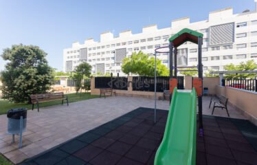 PISO DE 3 HABITACIONES 2 BAÑOS, 2 PLAZAS DE GARAJE Y TRASTERO EN LA MEJOR URBANIZACION DE MOSTOLES