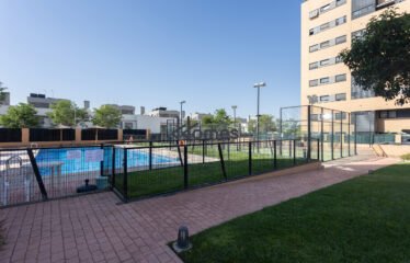 PISO DE 3 HABITACIONES 2 BAÑOS, 2 PLAZAS DE GARAJE Y TRASTERO EN LA MEJOR URBANIZACION DE MOSTOLES