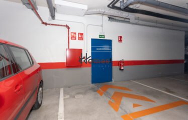 PISO DE 3 HABITACIONES 2 BAÑOS, 2 PLAZAS DE GARAJE Y TRASTERO EN LA MEJOR URBANIZACION DE MOSTOLES