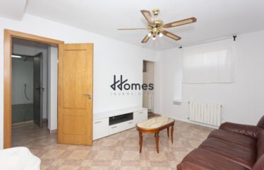 CHALÉ DE ESQUINA 5 HABITACIONES 4 BAÑOS EN ALCORCÓN