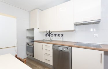 CHALÉ DE ESQUINA 5 HABITACIONES 4 BAÑOS EN ALCORCÓN