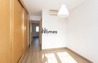 CHALÉ DE ESQUINA 5 HABITACIONES 4 BAÑOS EN ALCORCÓN