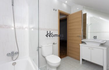 CHALÉ DE ESQUINA 5 HABITACIONES 4 BAÑOS EN ALCORCÓN